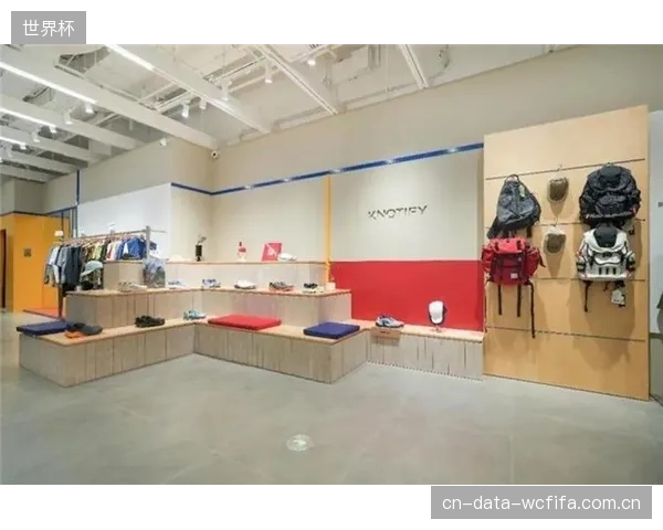 阿迪达斯三里屯旗舰店的“京”城商店设计，为国际品牌如何与城市文化共鸣提供了新范本